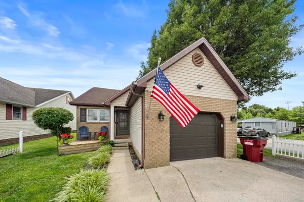 $199,900 | 1100 Advance Court, Flatwoods, KY 41139