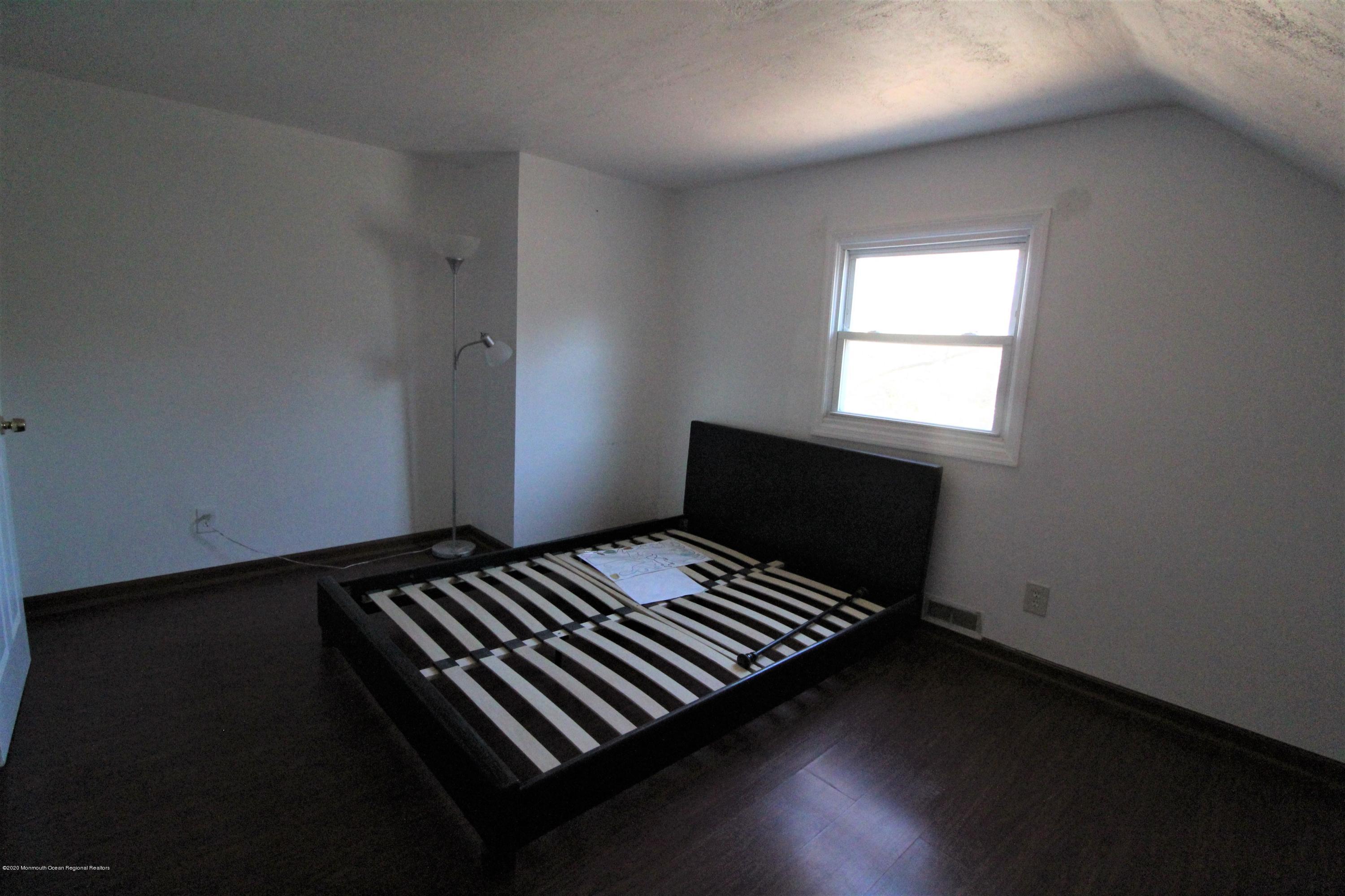 331 Middle Road Hazlet, NJ 07730 - Photo 5 of 21 IMG_6124