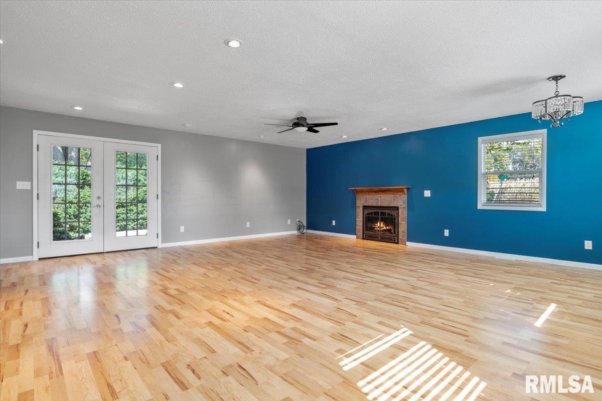 5172 Richland Street Pleasant Plains, IL 62677 - Photo 20 of 47 Gallery Image 20