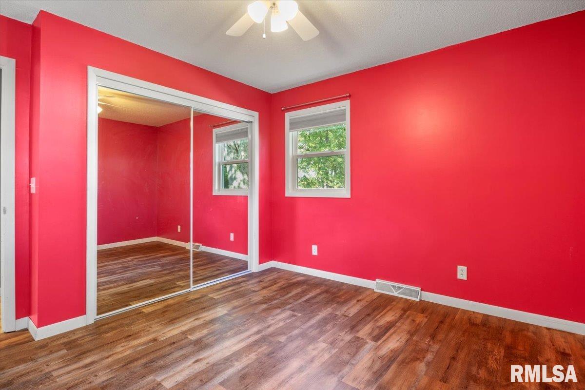 5172 Richland Street Pleasant Plains, IL 62677 - Photo 28 of 47 Gallery Image 28
