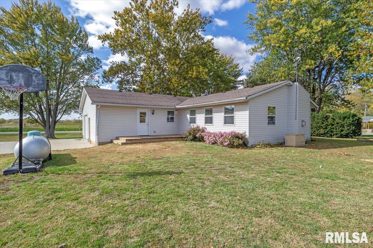 5172 Richland Street Pleasant Plains, IL 62677 - Photo 40 of 47 Gallery Image 40