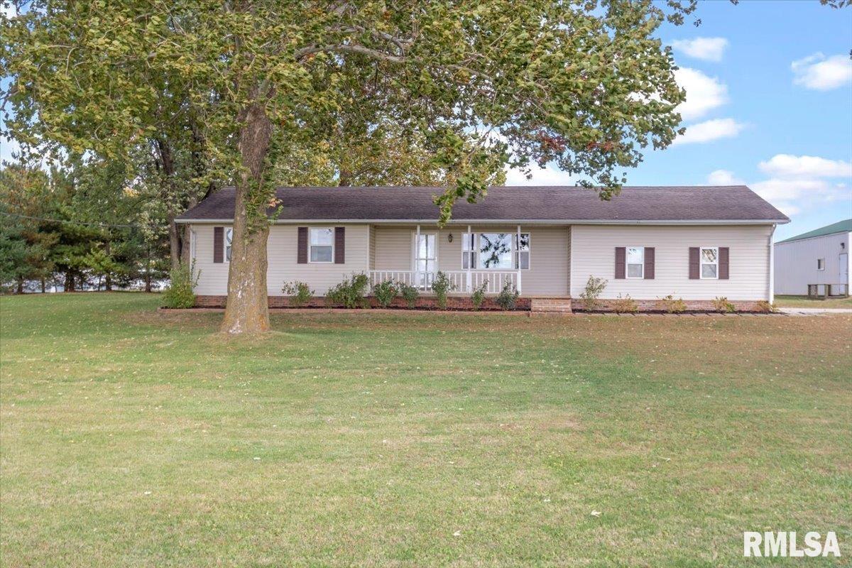 5172 Richland Street Pleasant Plains, IL 62677 - Photo 4 of 47 Gallery Image 4