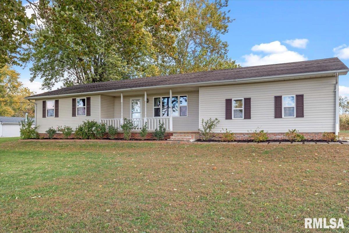 5172 Richland Street Pleasant Plains, IL 62677 - Photo 7 of 47 Gallery Image 7