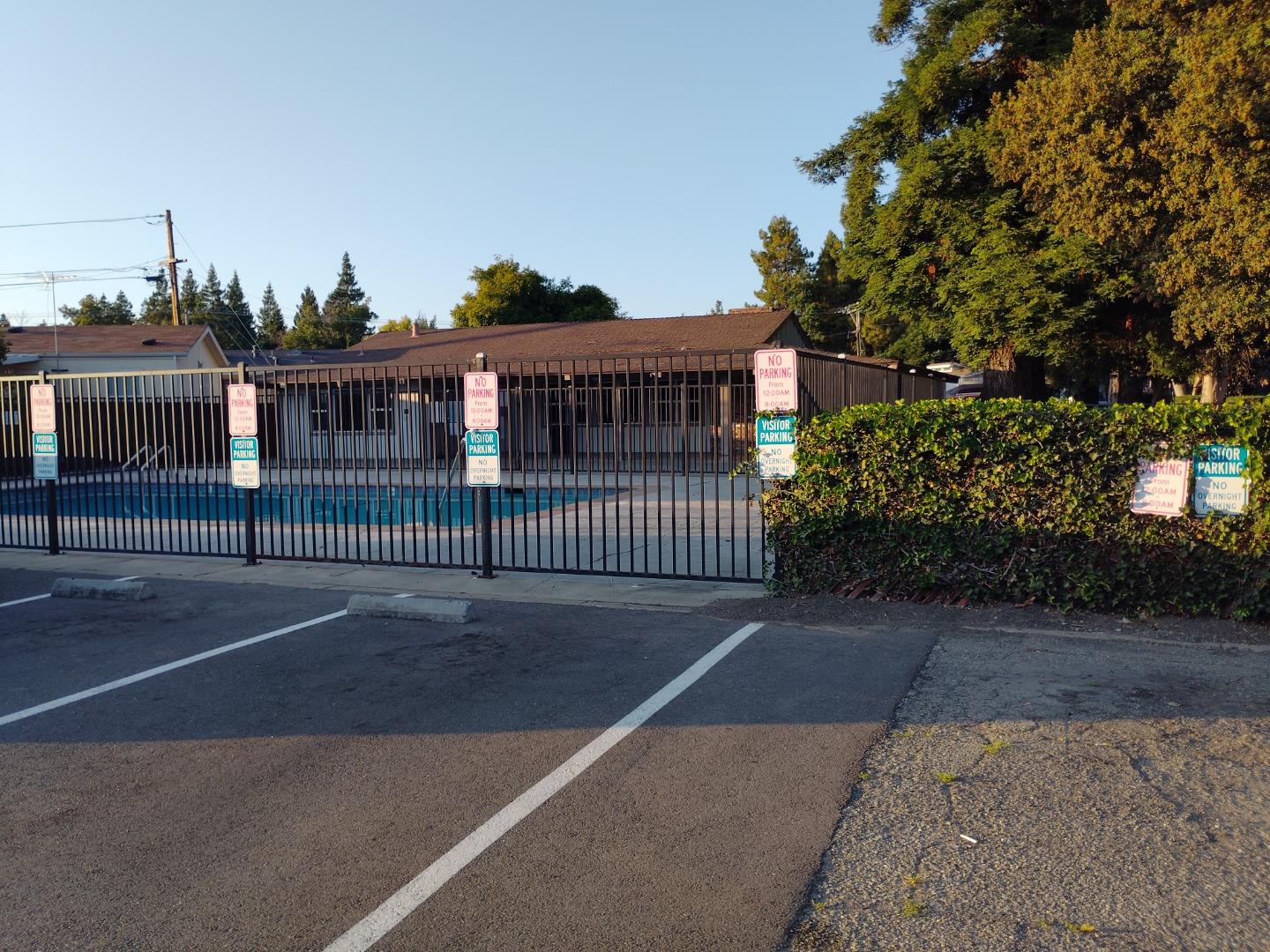 440 Moffett Boulevard, Unit 84 Mountain View, CA 94043 - Photo 33 of 38 a view of a house with a street