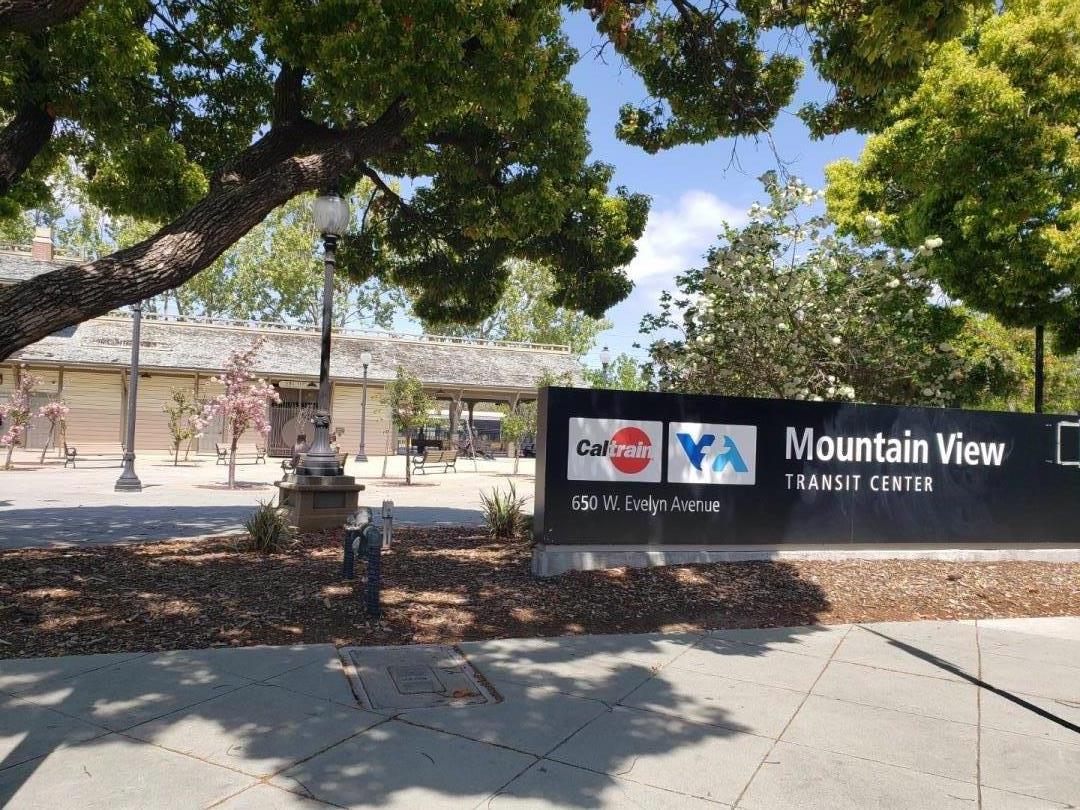 440 Moffett Boulevard, Unit 84 Mountain View, CA 94043 - Photo 36 of 38 a view of a street with stores