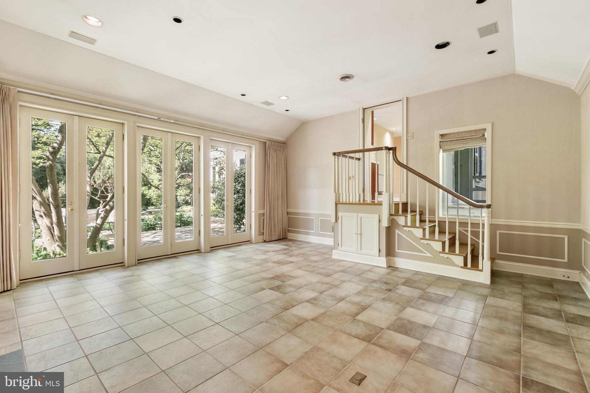 6405 Murray Hill Road Baltimore, MD 21212 - Photo 15 of 34 Gallery Image 15