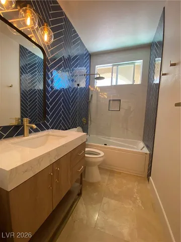 $2,226 | 7956 Skyline View Court, Las Vegas, NV 89113