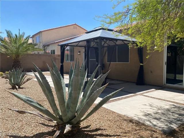 $2,226 | 7956 Skyline View Court, Las Vegas, NV 89113