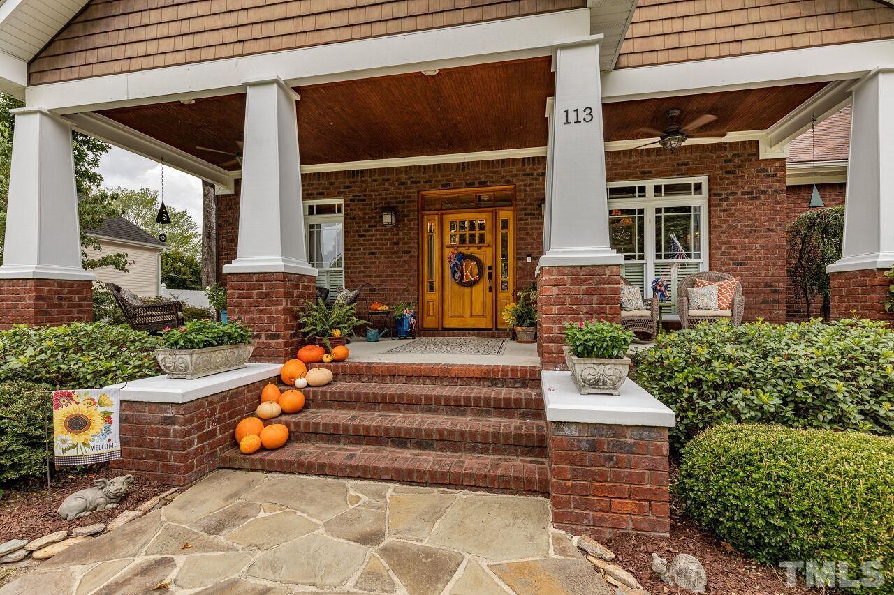 113 Oak Street Pine Level, NC 27568 - Photo 2 of 30