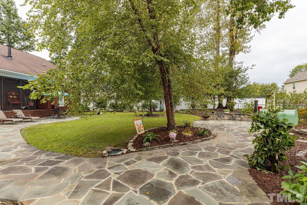 113 Oak Street Pine Level, NC 27568 - Photo 28 of 30