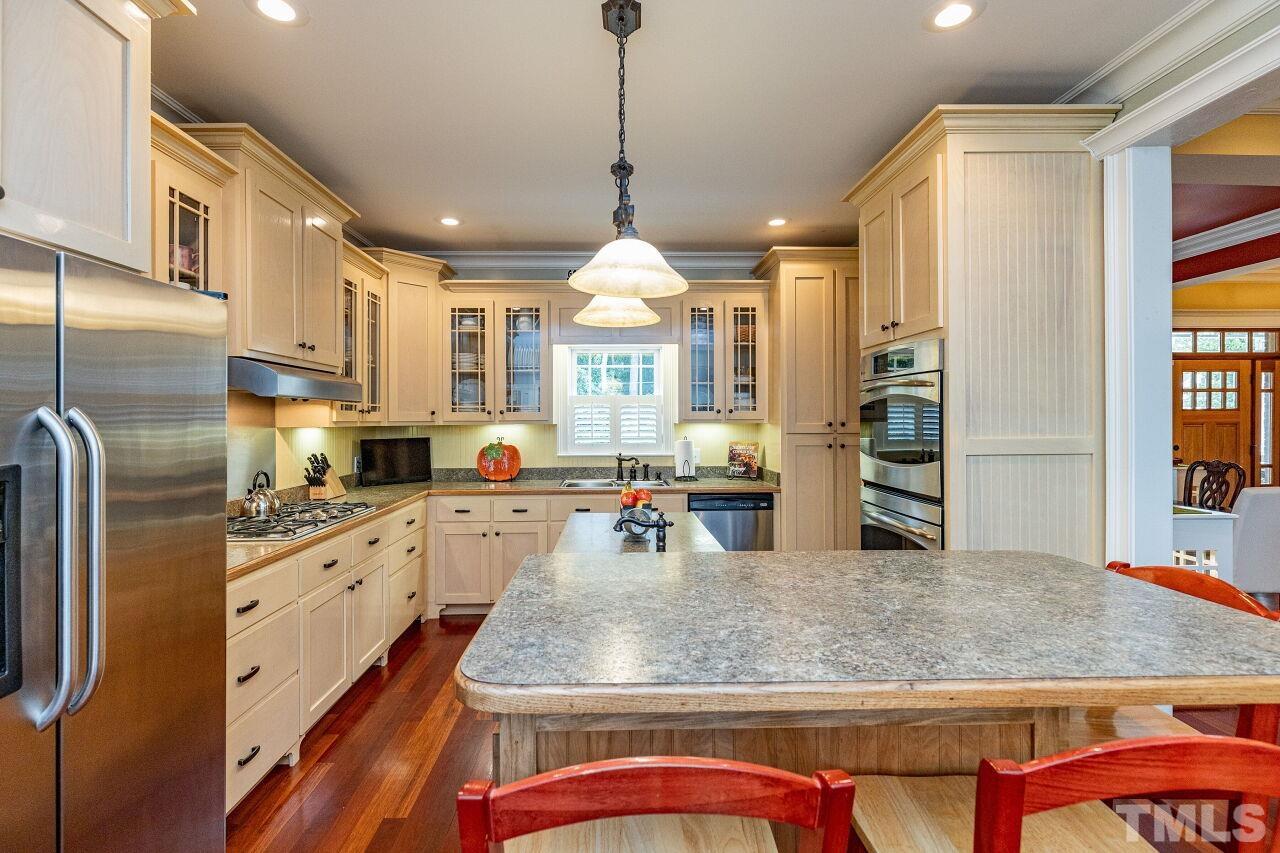 113 Oak Street Pine Level, NC 27568 - Photo 9 of 30