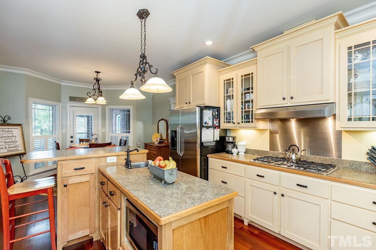 113 Oak Street Pine Level, NC 27568 - Photo 10 of 30