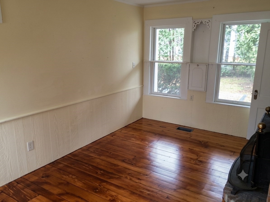 90 North Prospect Street, Unit 2 Amherst, MA 01002 - Photo 14 of 15