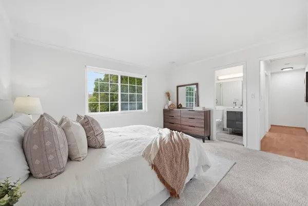 $990,000 | 38 Devonshire Avenue, Unit 6, Mountain View, CA 94043