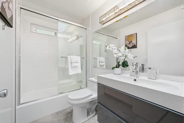 $990,000 | 38 Devonshire Avenue, Unit 6, Mountain View, CA 94043