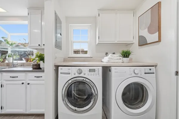 $990,000 | 38 Devonshire Avenue, Unit 6, Mountain View, CA 94043