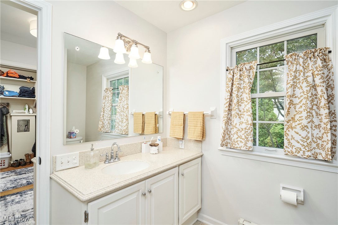 334 Ely Road Akron, OH 44313 - Photo 6 of 10