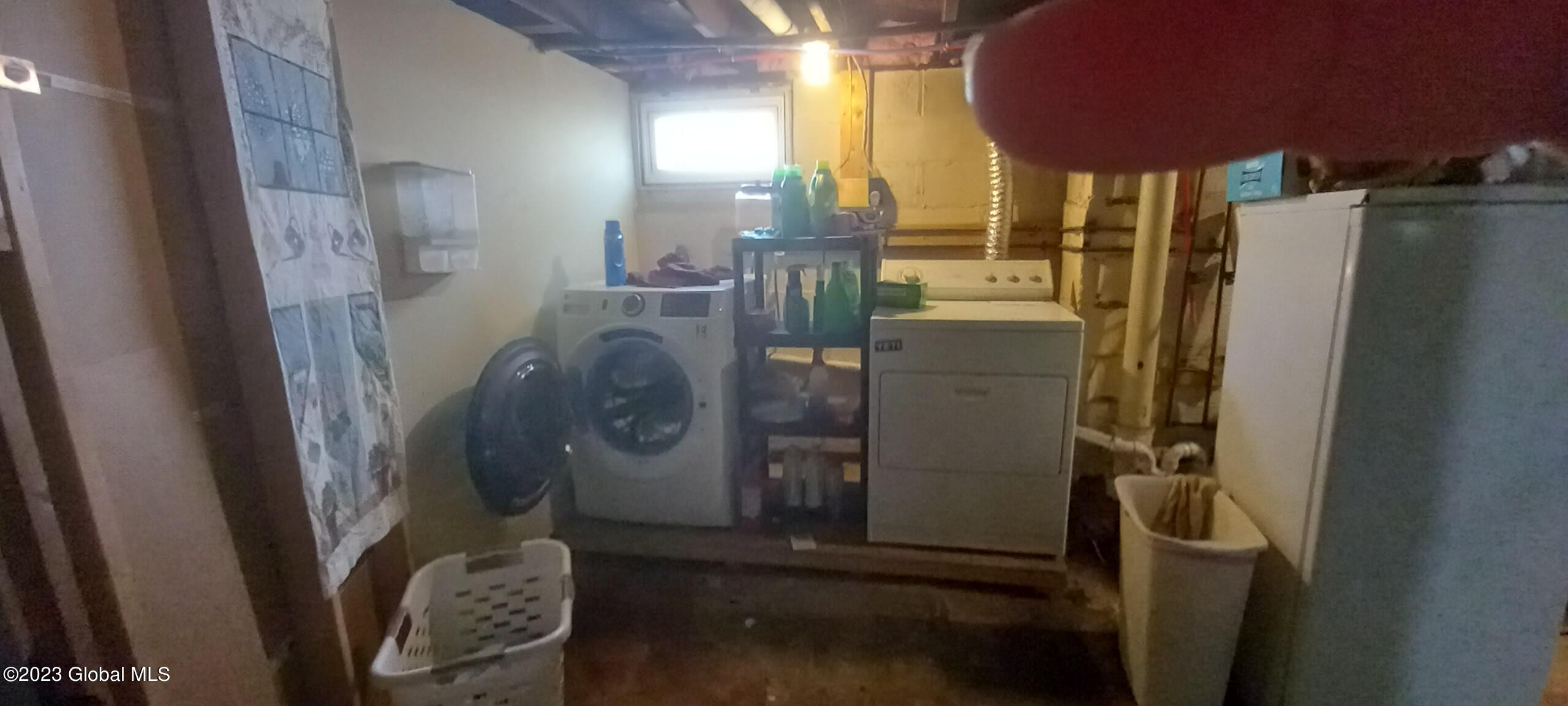 910 Cleveland Avenue Schenectady, NY 12306 - Photo 11 of 15 910 Cleveland Avenue 011