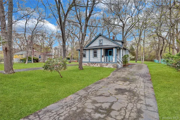 $499,000 | 25 North Washington Avenue, Centereach, NY 11720