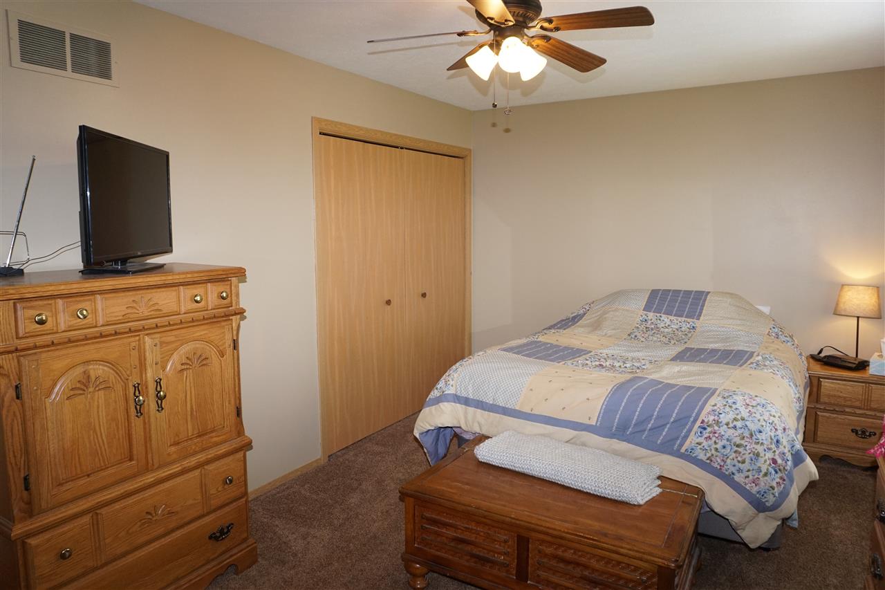 4094 Old Gate Road Rockford, IL 61109 - Photo 12 of 18 Gallery Image 12