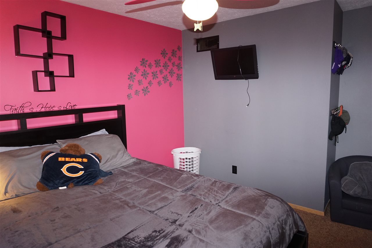 4094 Old Gate Road Rockford, IL 61109 - Photo 13 of 18 Gallery Image 13