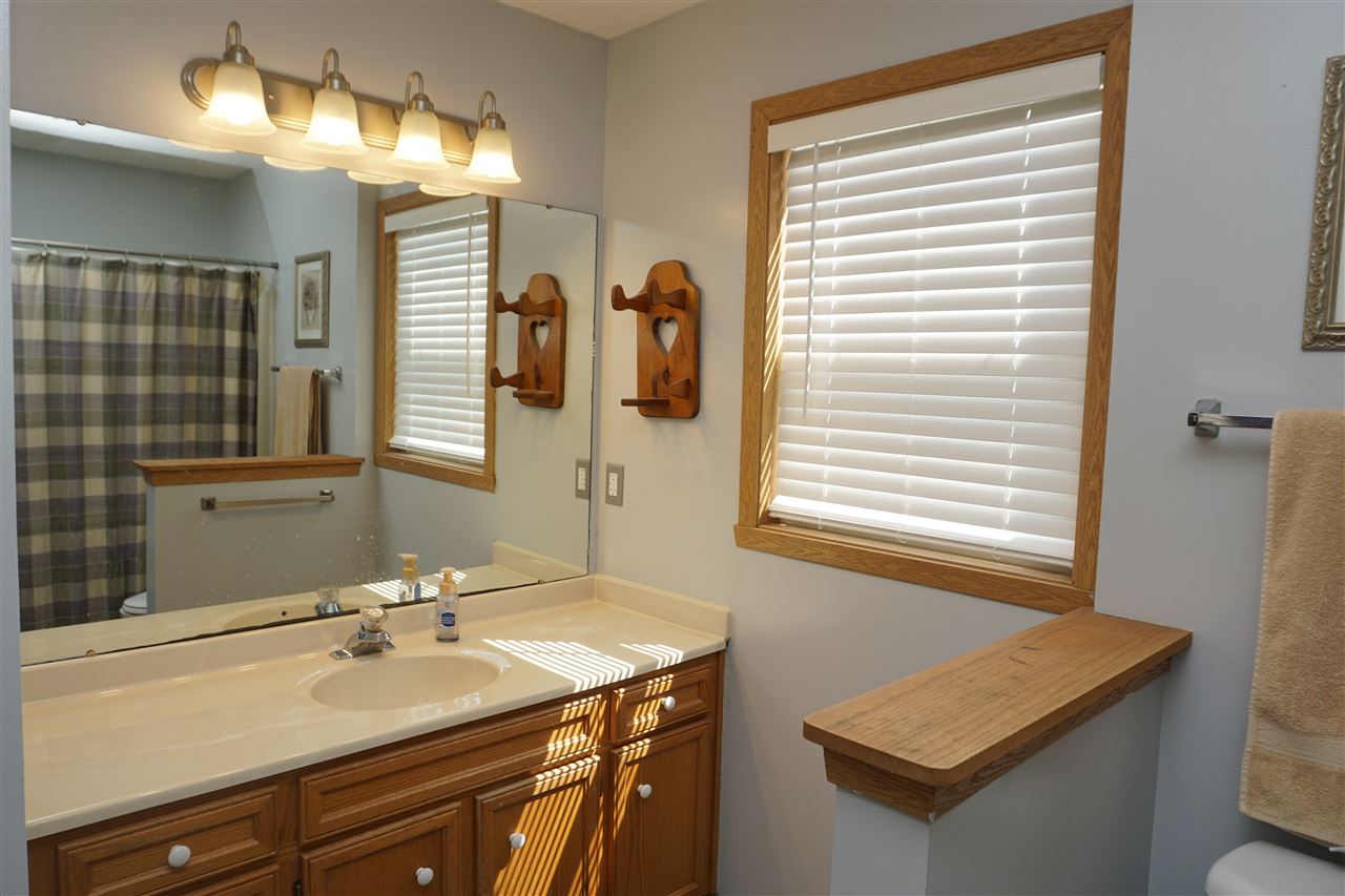 4094 Old Gate Road Rockford, IL 61109 - Photo 9 of 18 Gallery Image 9