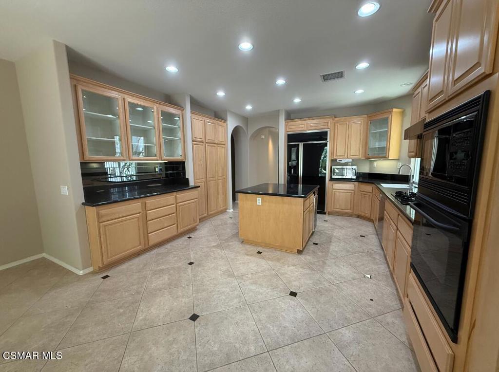 20721 Vercelli Way Porter Ranch, CA 91326 - Photo 13 of 16
