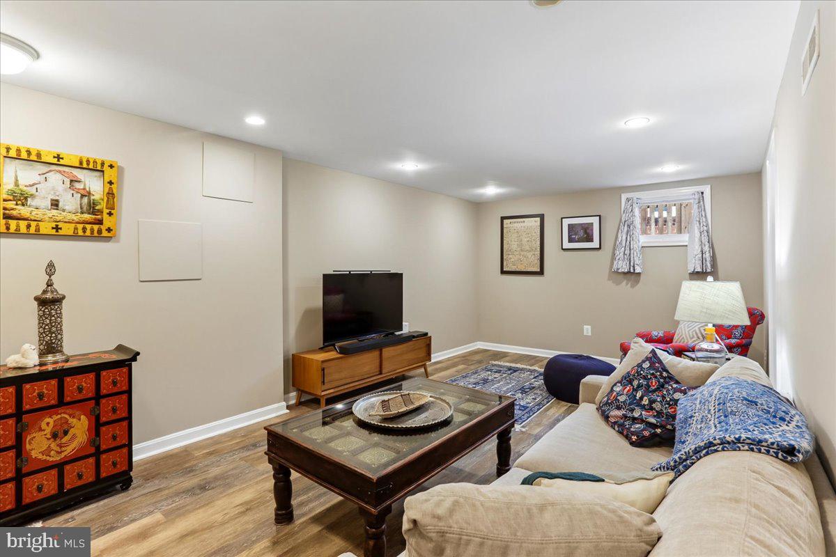 1504 Crest Road Silver Spring, MD 20902 - Photo 29 of 52