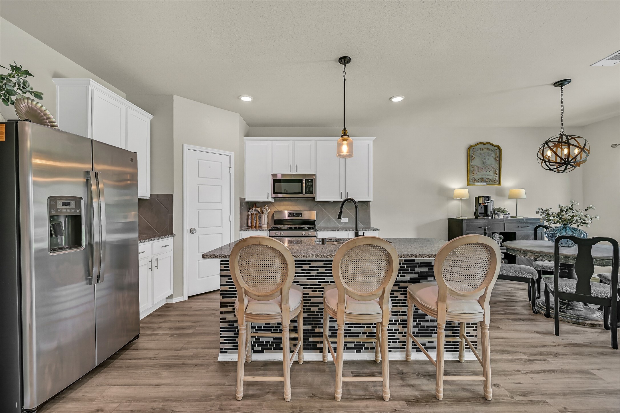 13711 Saxon Cliff Lane Rosharon, TX 77583 - Photo 11 of 30
