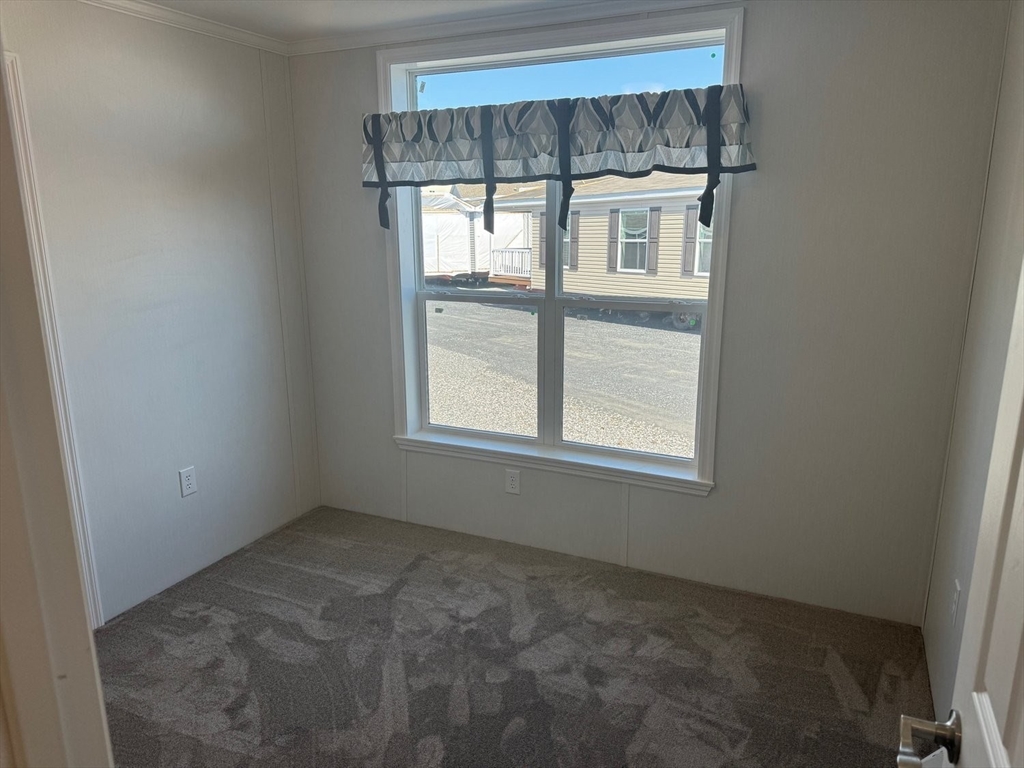 25 Groton School Road, Unit 14 Ayer, MA 01432 - Photo 9 of 11