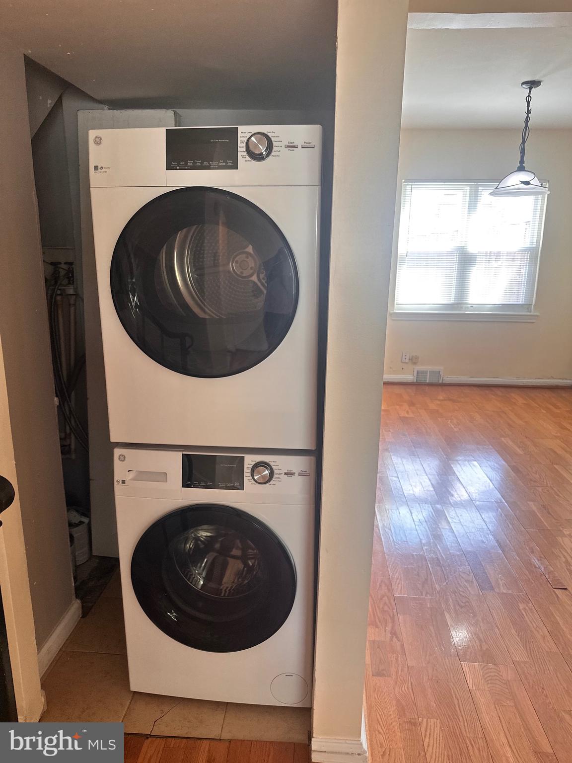 3433 Clay Street Northeast Washington, DC 20019 - Photo 7 of 19 a utility room with dryer and washer