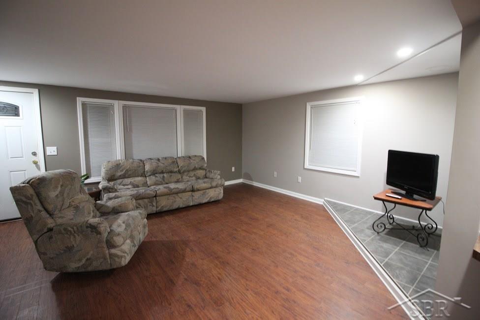 5727 Sheridan Road Saginaw, MI 48601 - Photo 12 of 16 31330421-13.JPG
