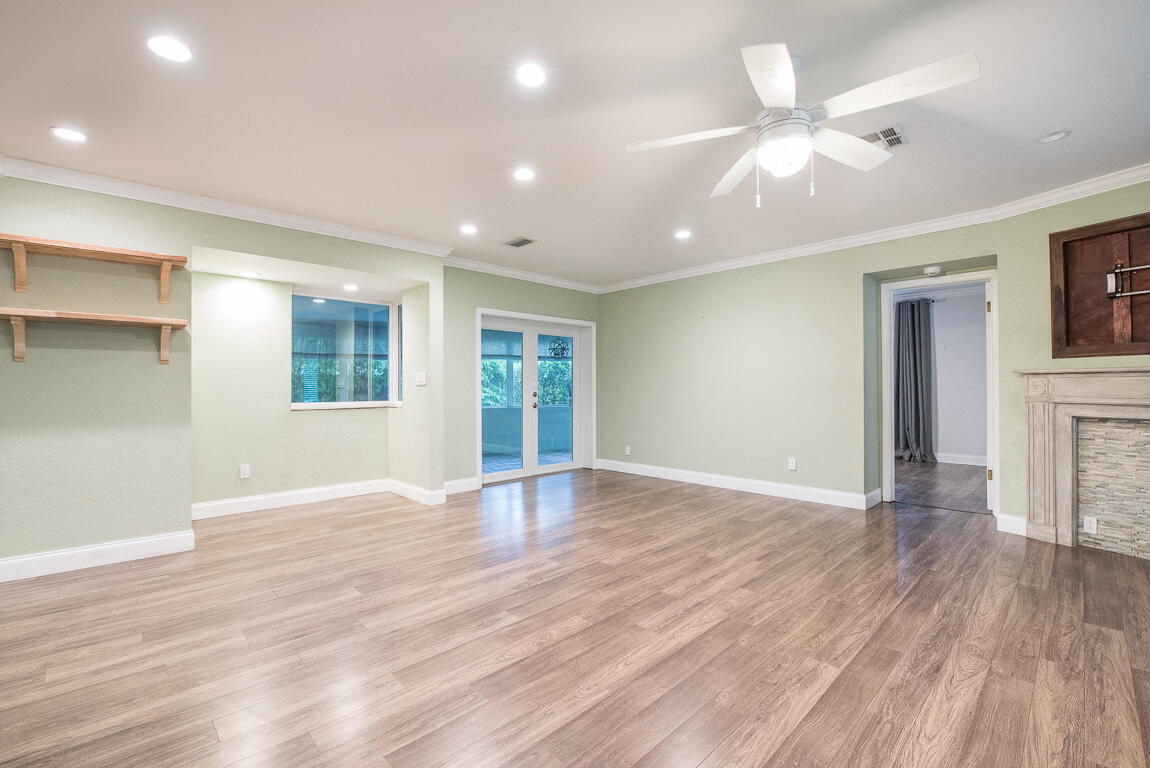 660 West Camino Real Boca Raton, FL 33486 - Photo 9 of 29 660 W Camino Real-23