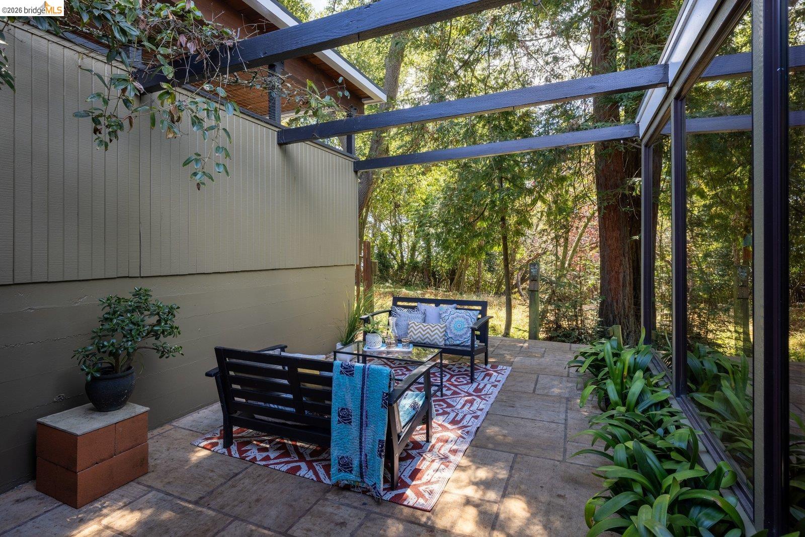 46 Senior Avenue Berkeley, CA 94708 - Photo 3 of 48 Gallery Image 3