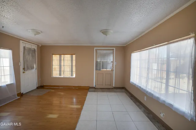 $373,500 | 4015 Triton Drive, Palmdale, CA 93552