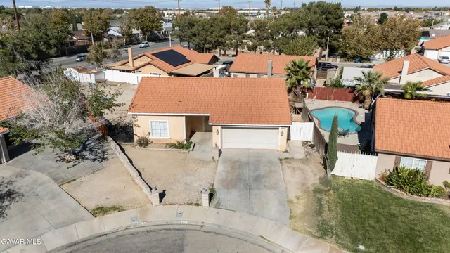 $373,500 | 4015 Triton Drive, Palmdale, CA 93552