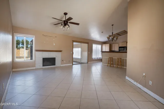 $373,500 | 4015 Triton Drive, Palmdale, CA 93552
