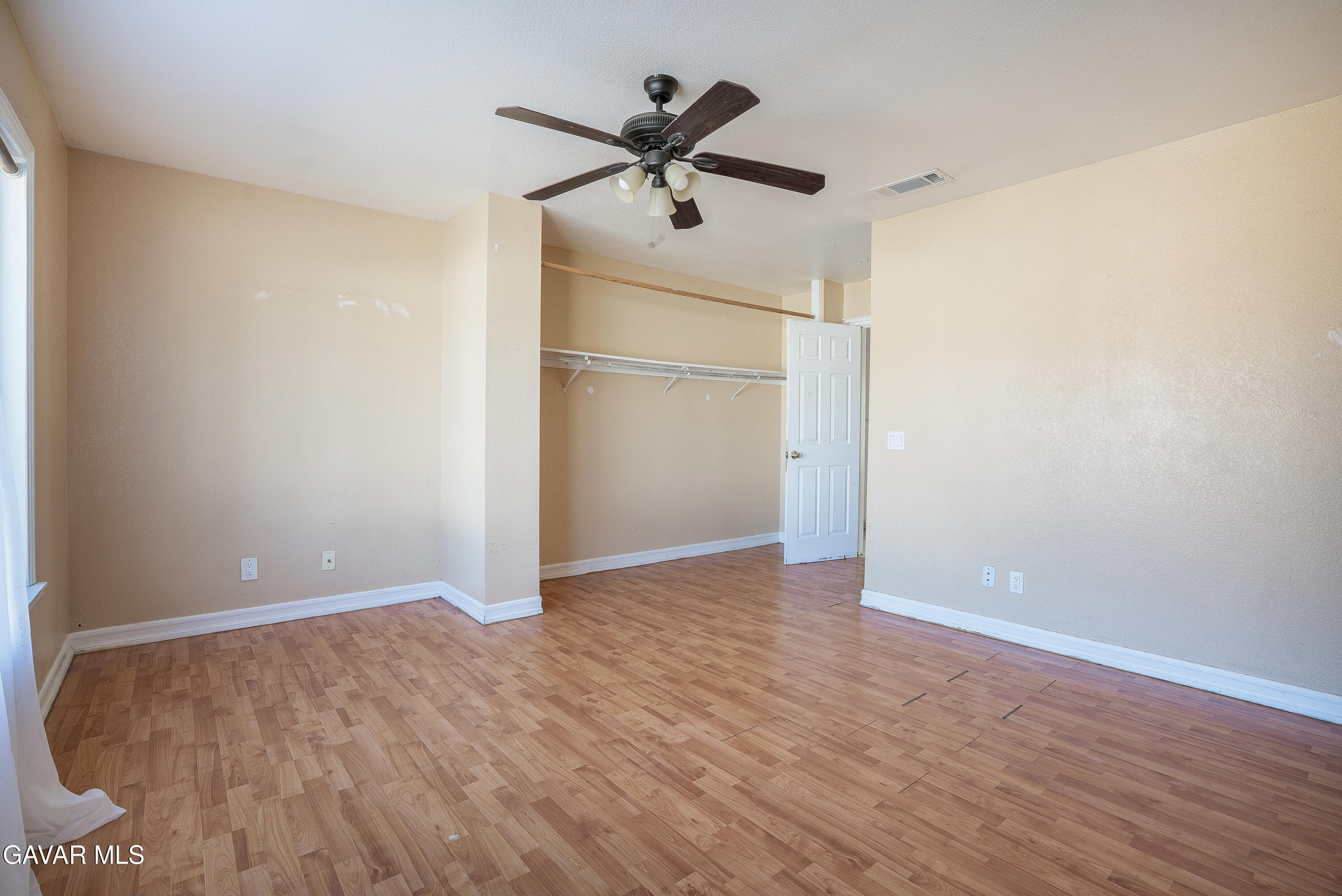 4015 Triton Drive Palmdale, CA 93552 - Photo 9 of 19 an empty room