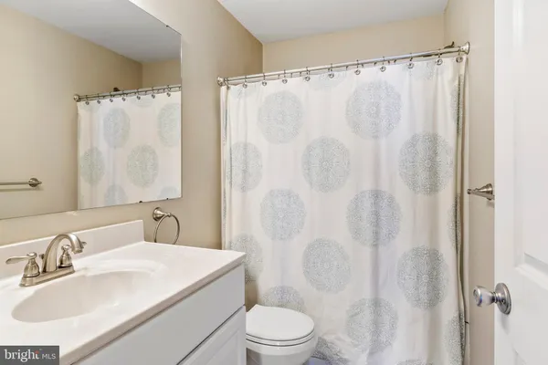 $275,000 | 4708A Dunbarton Road, Unit A, Mount Laurel, NJ 08054