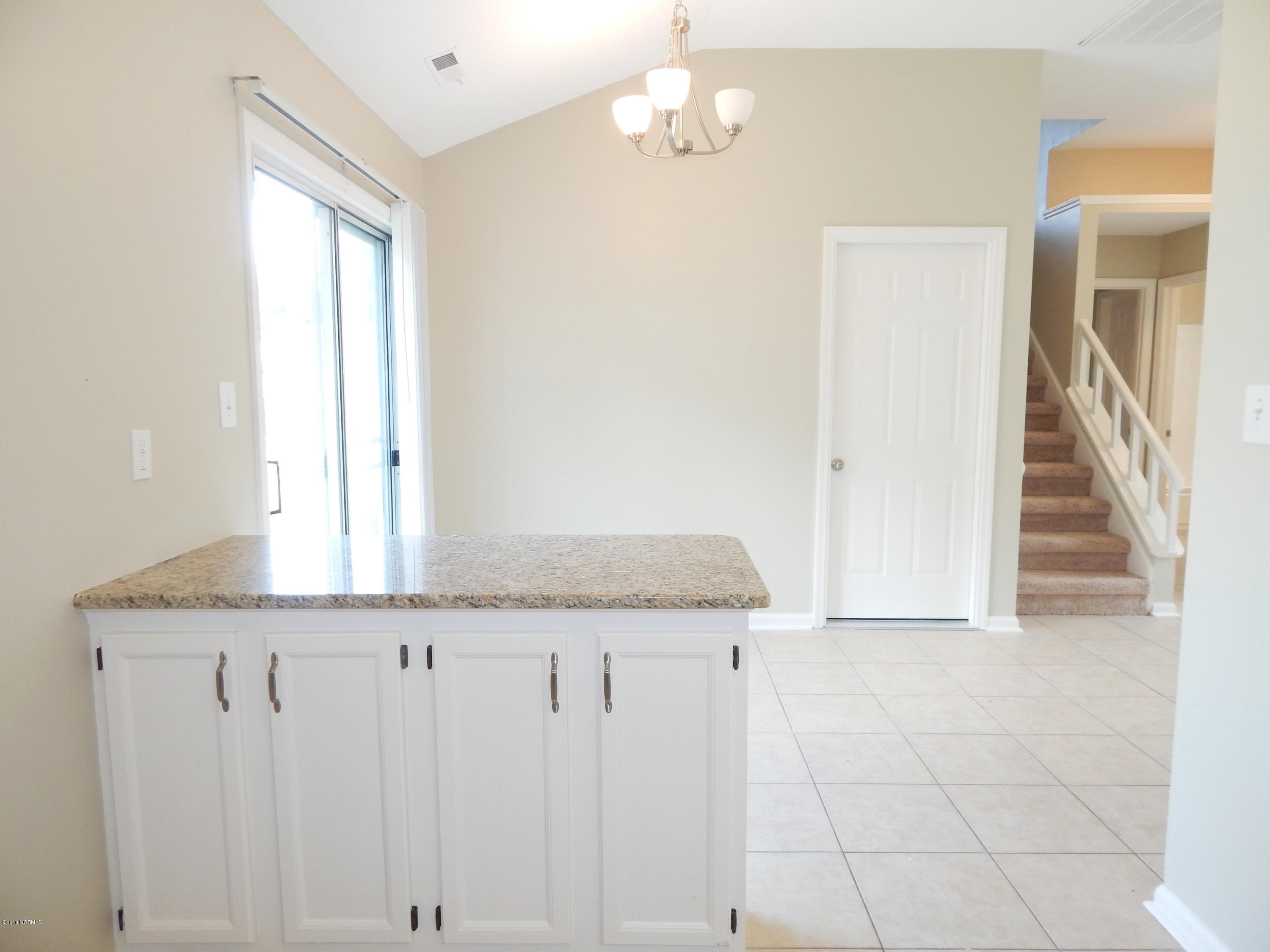 3013 Foxhorn Road Jacksonville, NC 28546 - Photo 7 of 26 DSCN5727