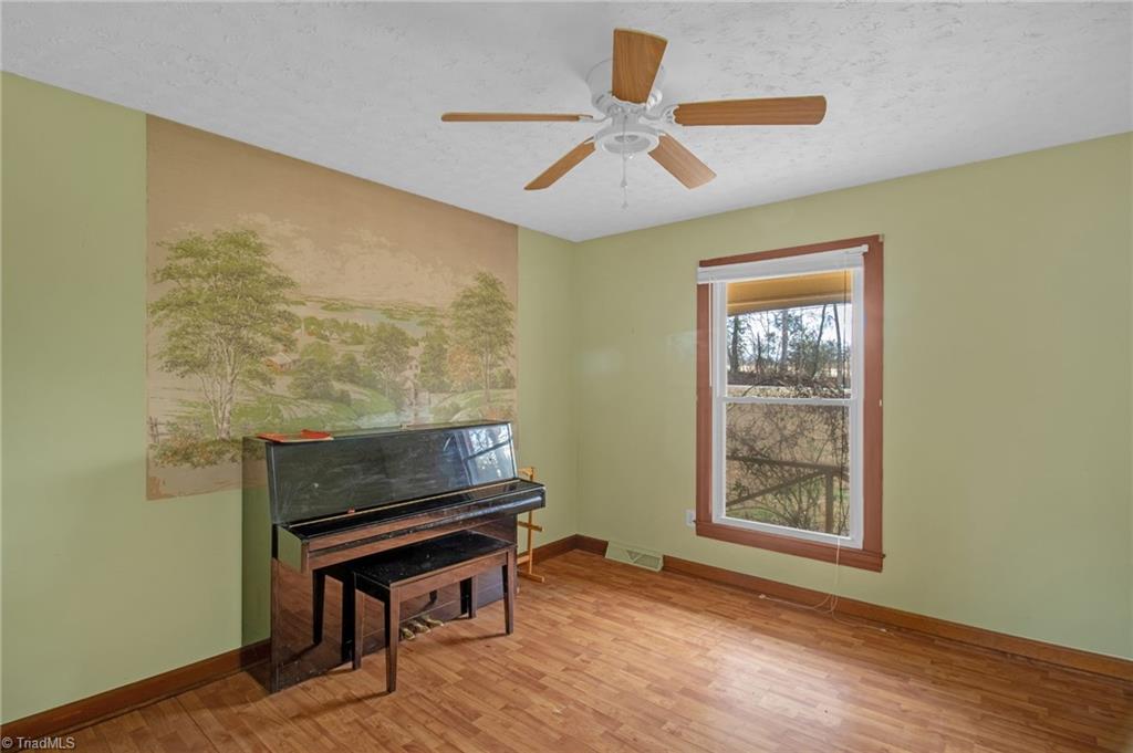 2533 Reedy Creek Road Lexington, NC 27295 - Photo 7 of 31