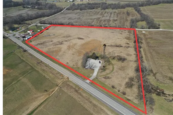 $220,000 | 37682 10th Highway, Richmond, MO 64085