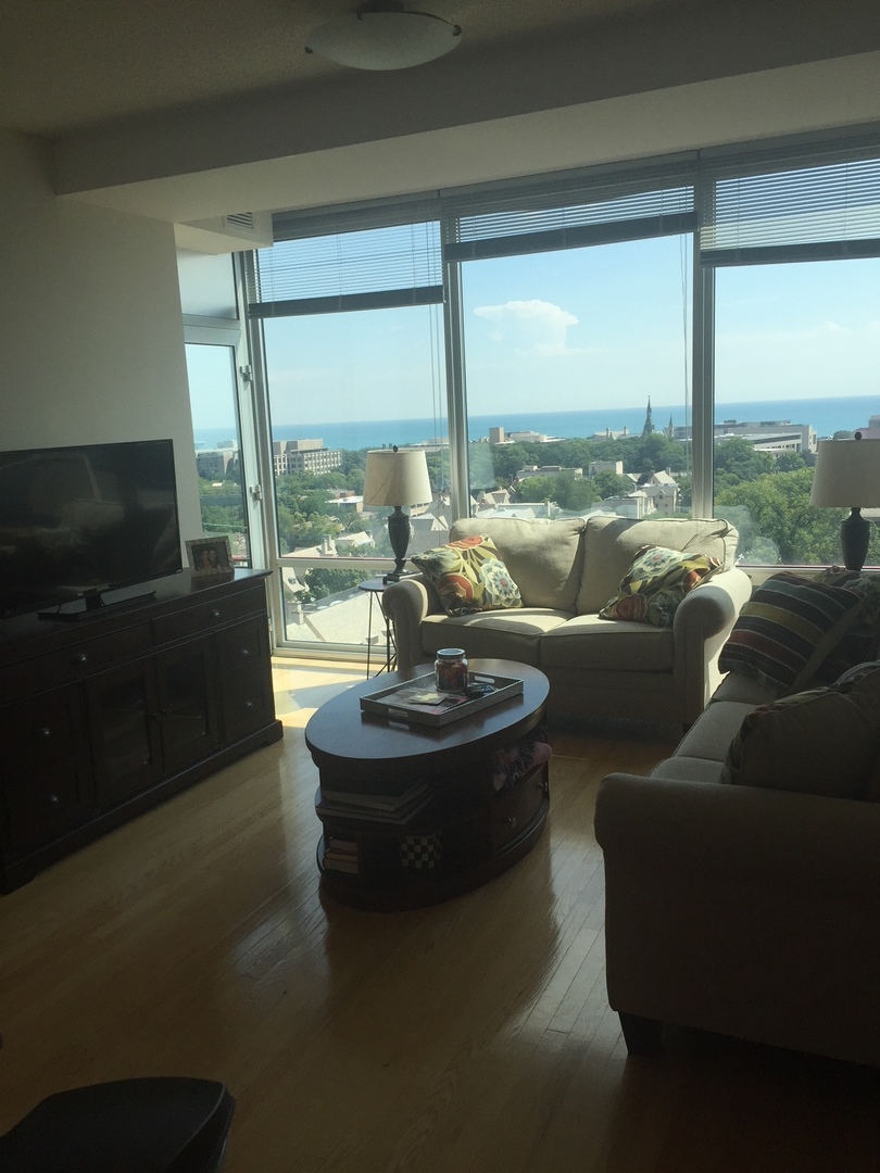 800 Elgin Road, Unit PH05 Evanston, IL 60201 - Photo 3 of 18