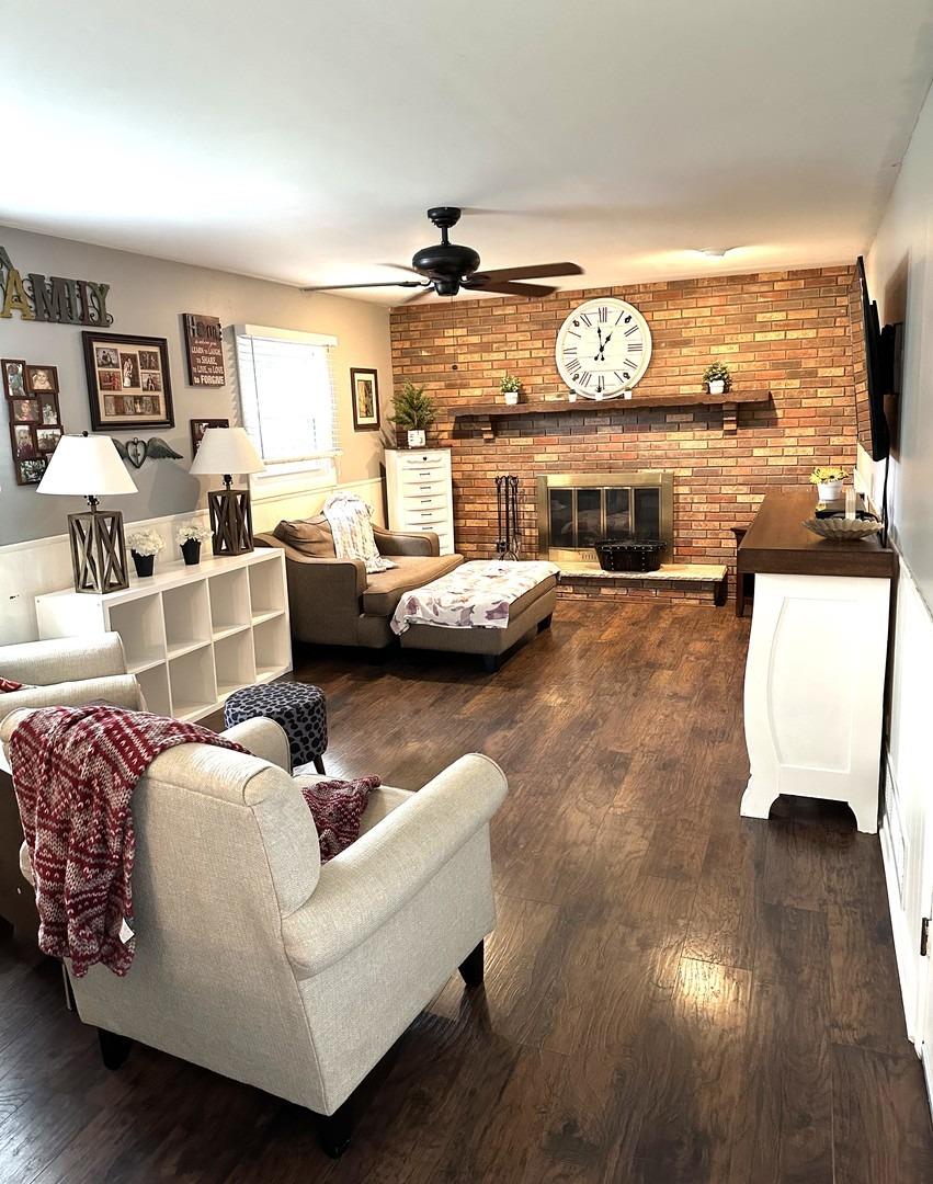 8693 Durbin Lane Crown Point, IN 46307 - Photo 2 of 18 a living room with furniture and wooden floor