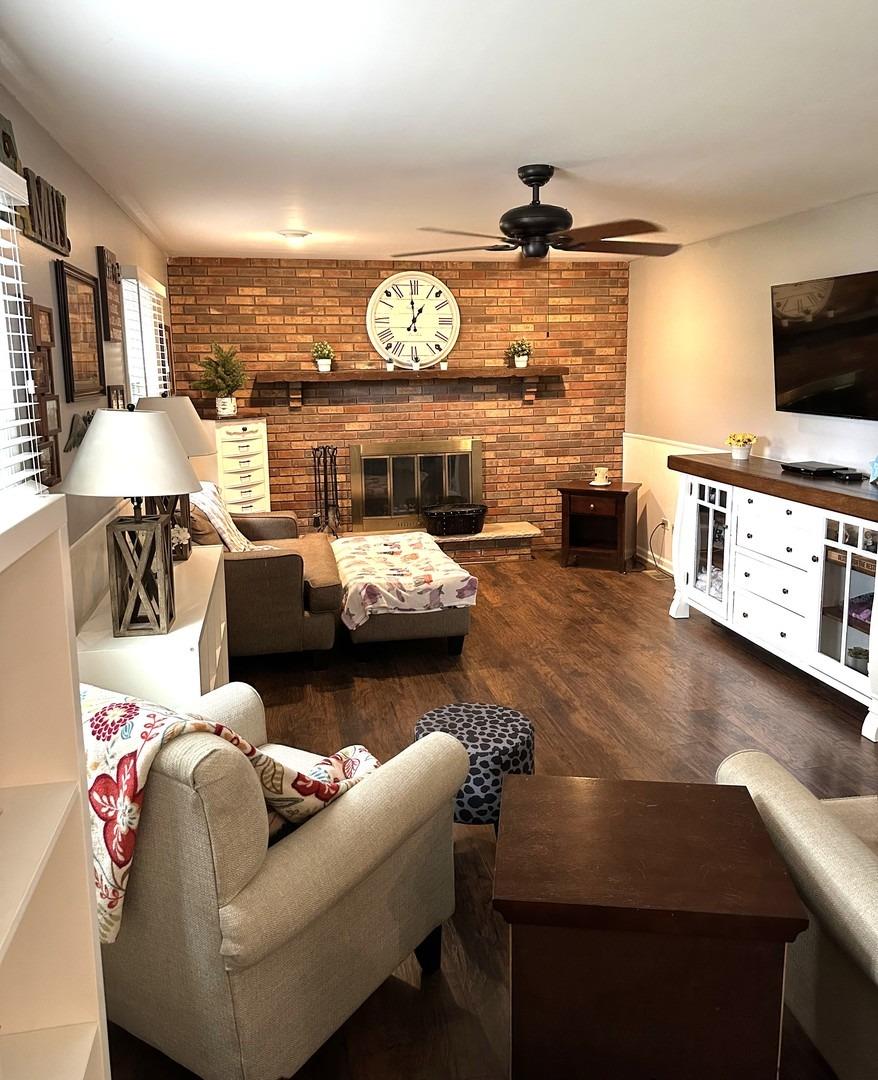 8693 Durbin Lane Crown Point, IN 46307 - Photo 3 of 18 a living room with furniture and a flat screen tv