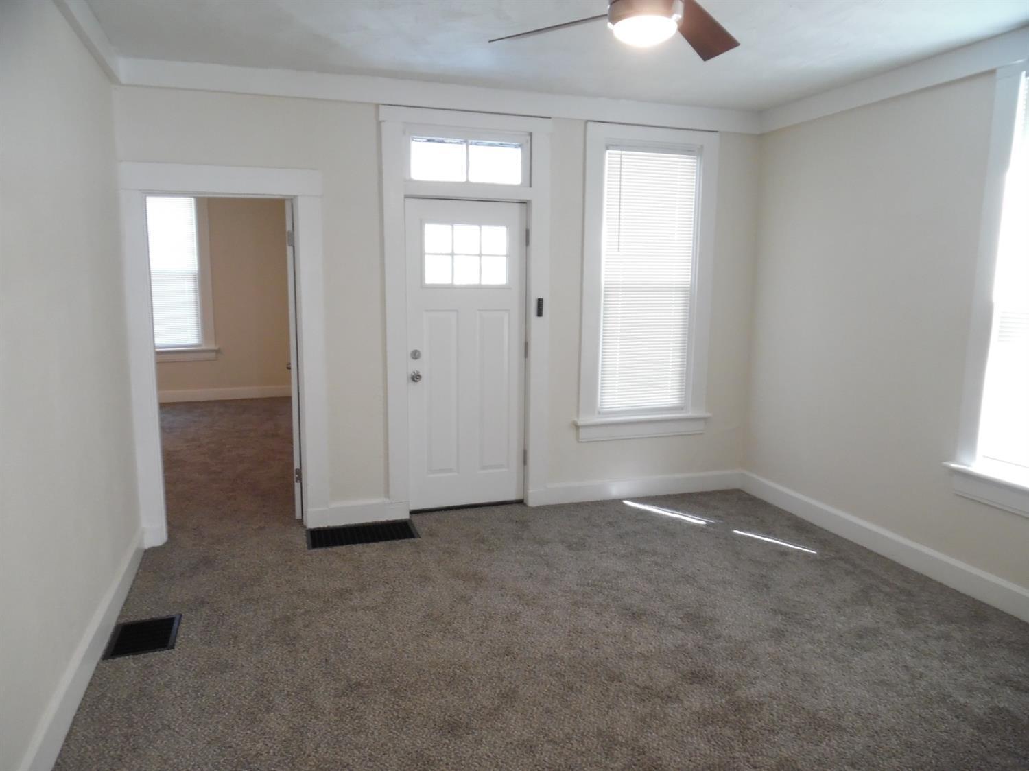 1205 Groesbeck Road Cincinnati, OH 45224 - Photo 4 of 22 Gallery Image 4