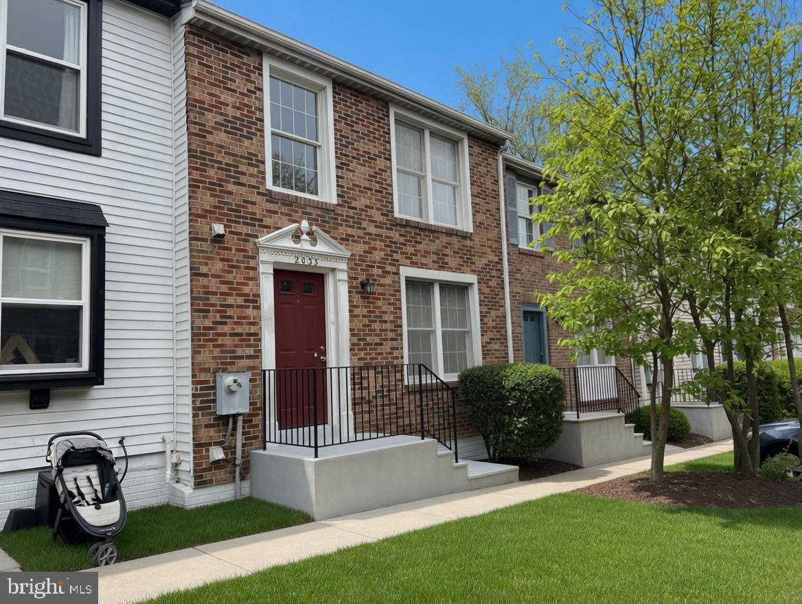 2033 North Glebe Road Arlington, VA 22207 - Photo 1 of 1