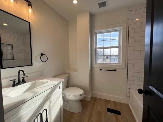 $899,000 | 173 Kingsley Road, Hull, MA 02045