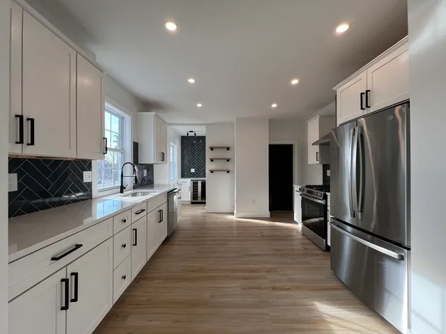 $899,000 | 173 Kingsley Road, Hull, MA 02045