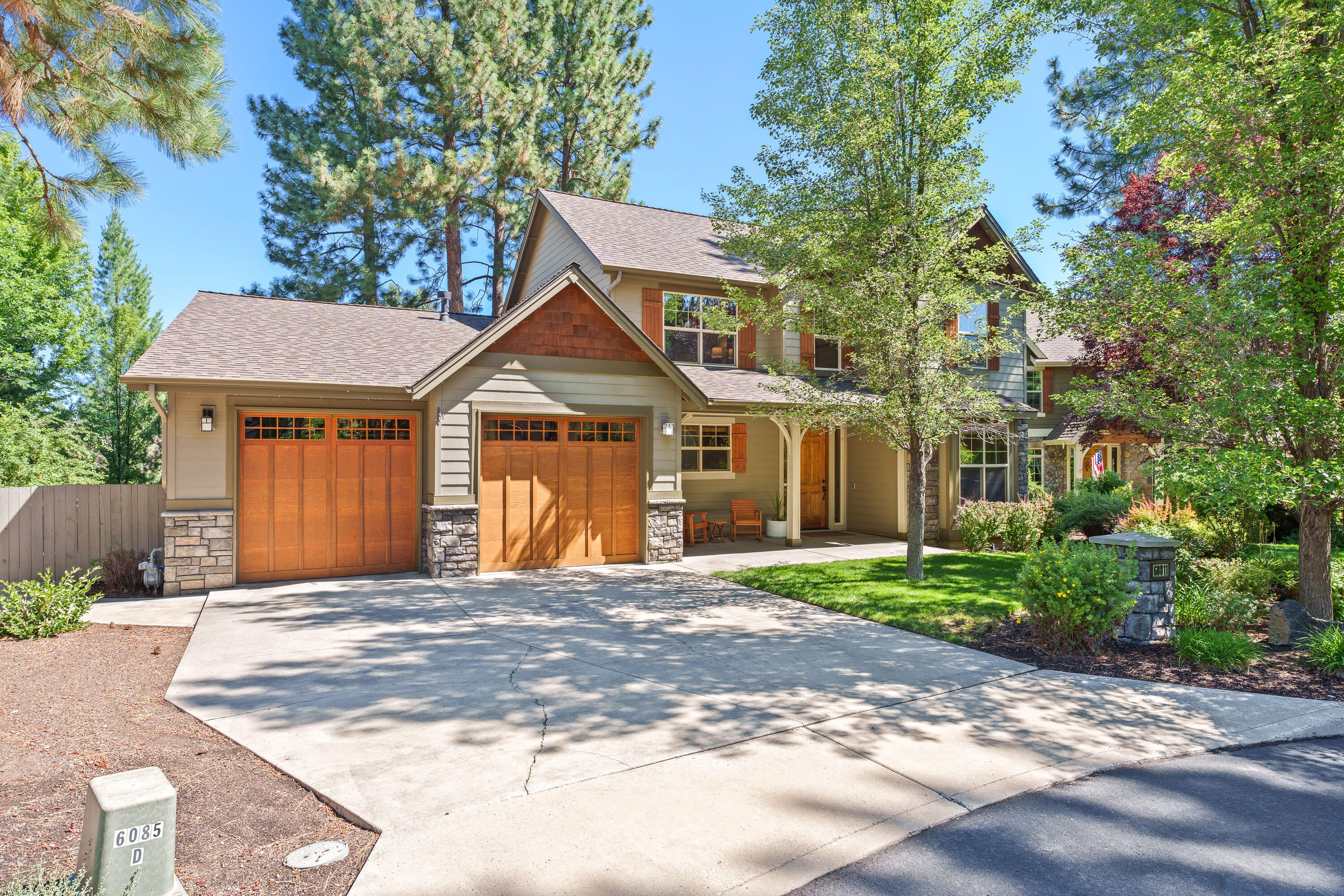 60811 Goldenwood Loop Bend, OR 97702 - Photo 4 of 51 60811-Goldenwood-Loop-Bend-Oregon (10)